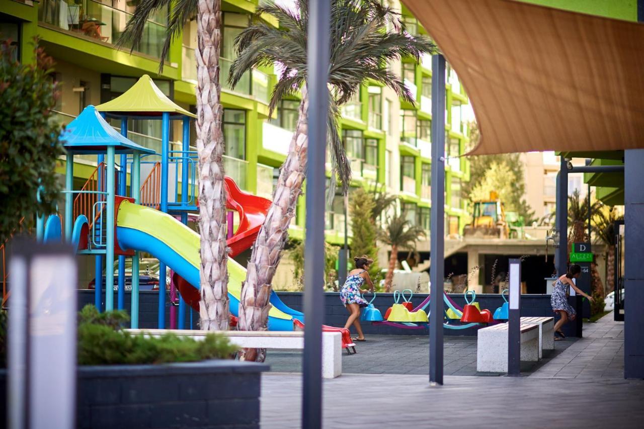 Ace Aparthotel Pool & Spa Mamaia Nord Navodari Exterior photo