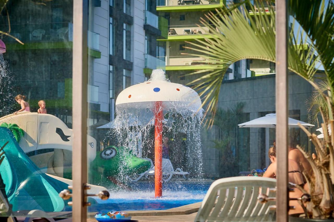 Ace Aparthotel Pool & Spa Mamaia Nord Navodari Exterior photo